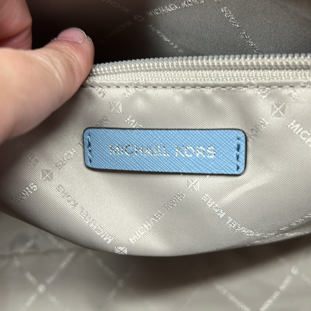 Michael Kors Blue Satchel with Floral Scarf - Picture 6 of 15